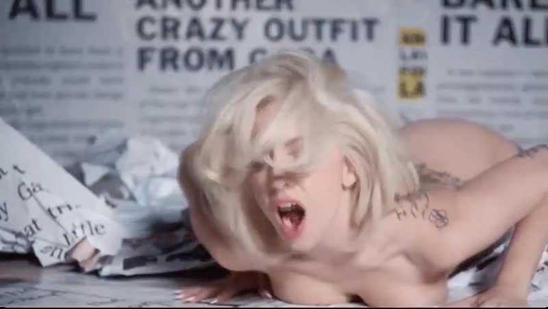 Nackte Bilder und Gifs von Lady Gaga
 #79627032