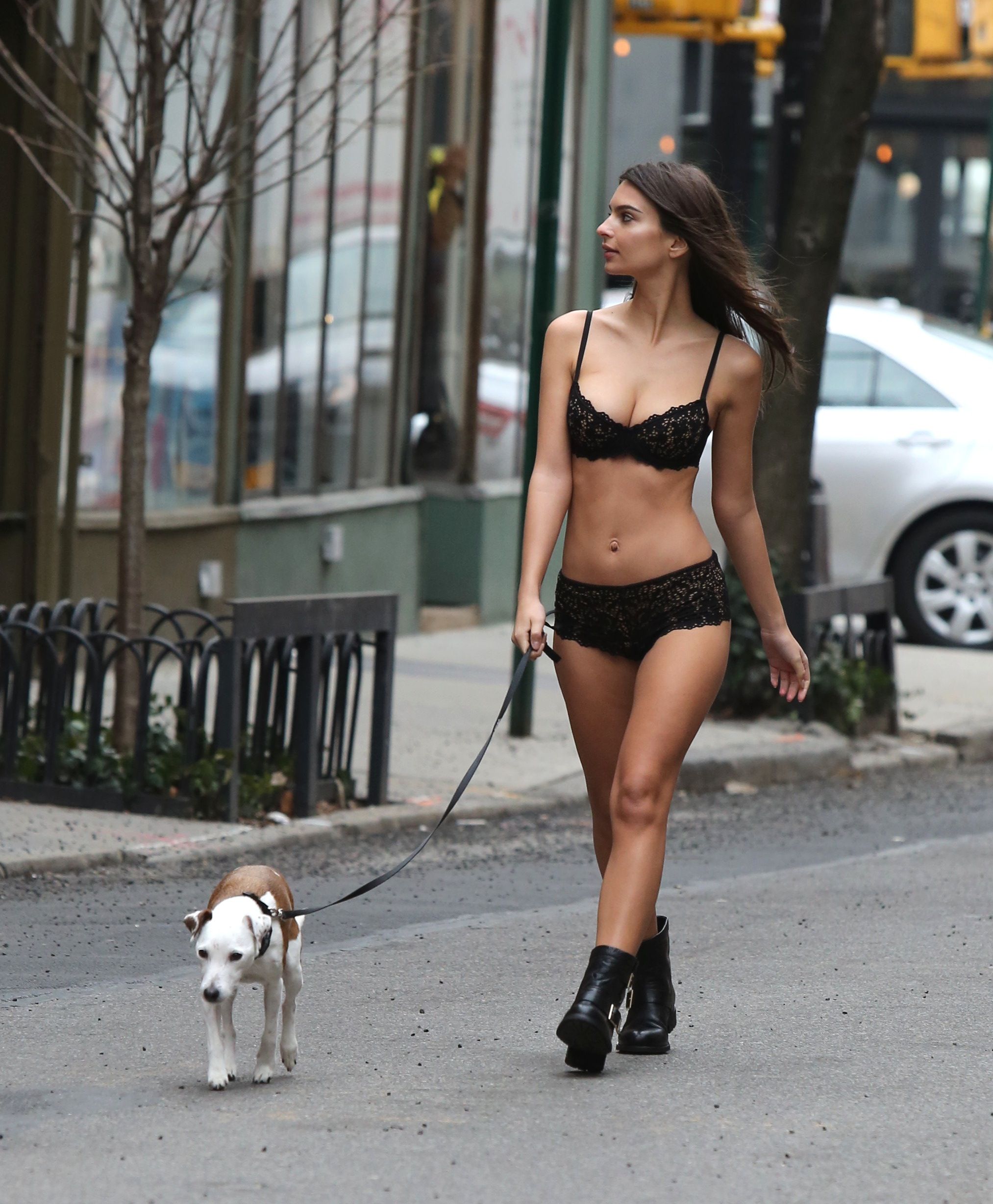 Sexy Fotos von emily ratajkowski
 #79647446