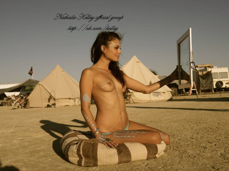 Nathalie Kelley nude photos #79613393